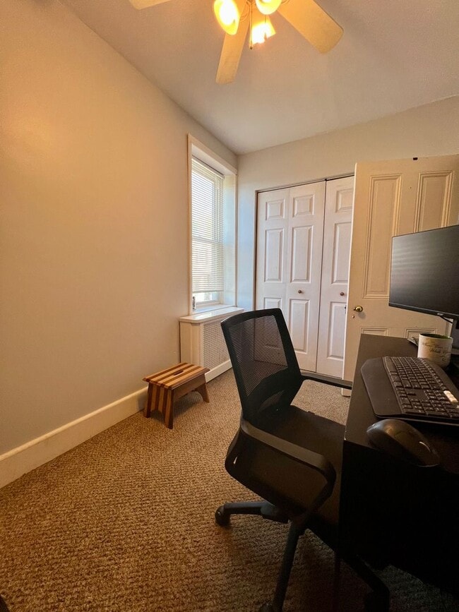 Building Photo - Gorgeous 3-Bedroom Townhome in East Falls! Available June 1st!