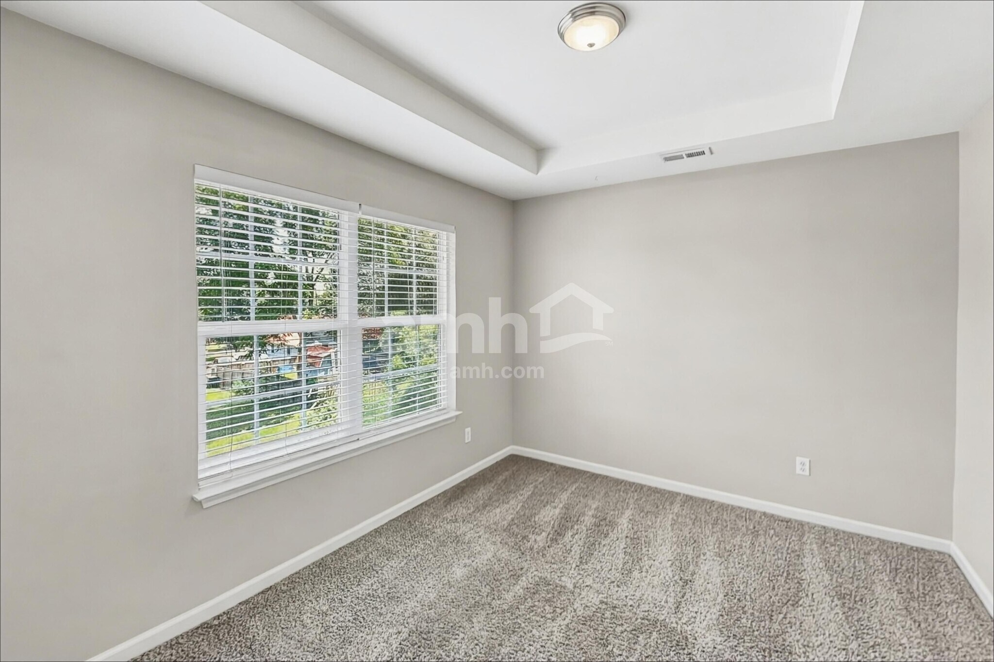 Building Photo - 204 Annesbury Ln