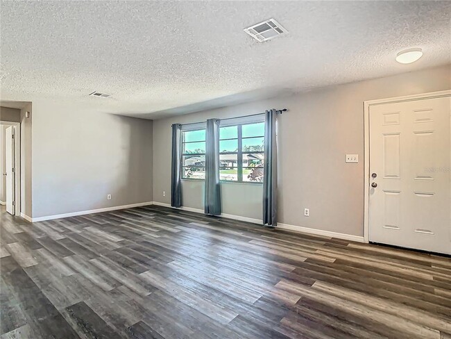 Building Photo - 7801 Rolling Grove Dr W