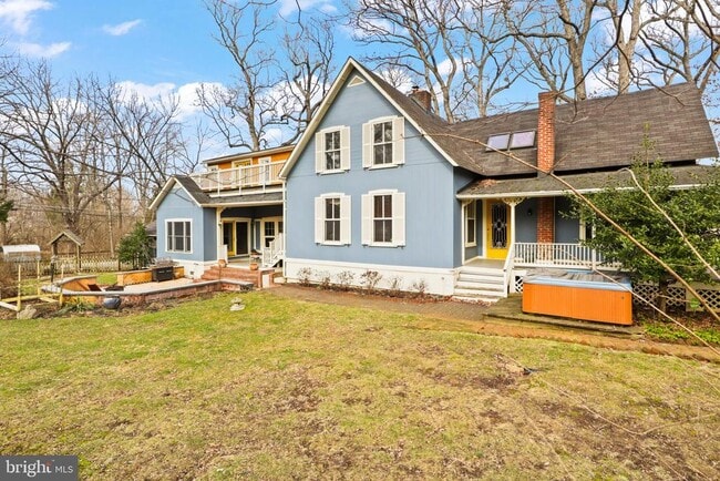 Building Photo - 206 Grove Ave