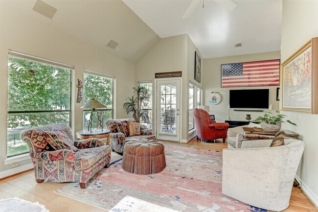 Building Photo - 1706 Country Squire Dr