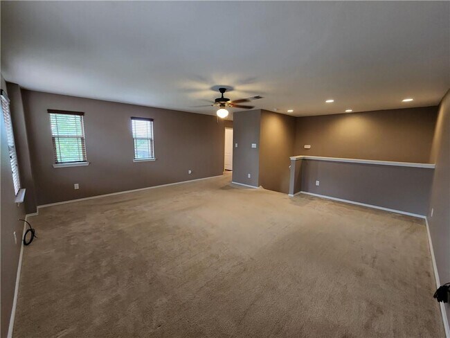 Building Photo - 222 Telluride Dr