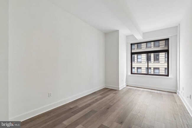 Building Photo - 1500 Chestnut St