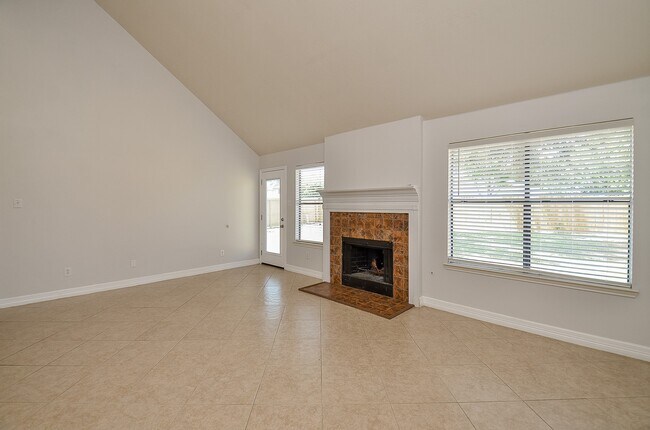 Building Photo - 21026 Bent Lake Dr