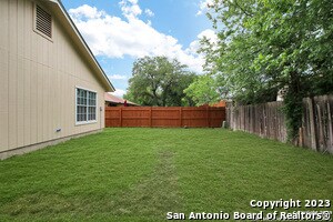 Building Photo - 5531 Ivanhoe St