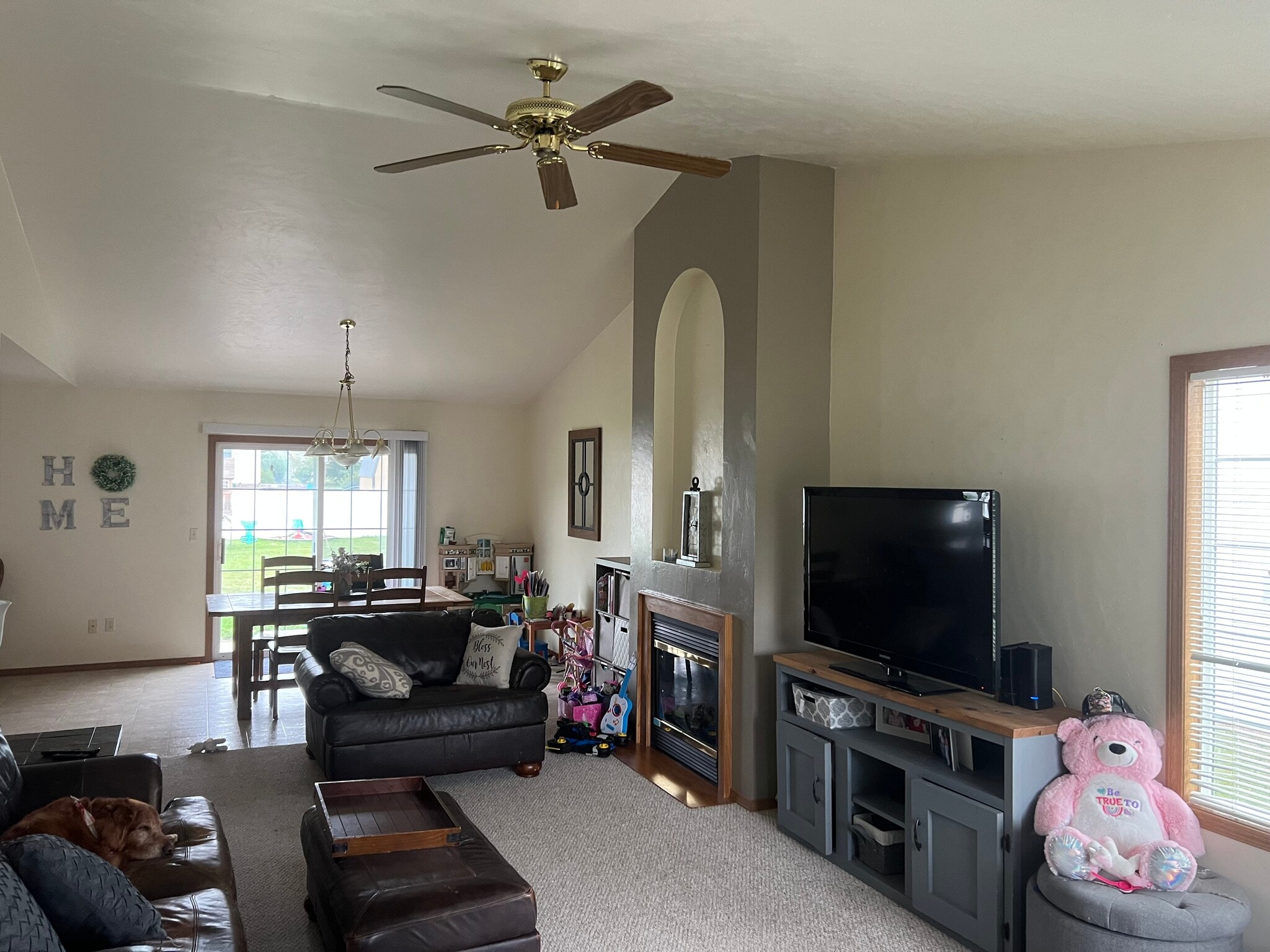 Building Photo - 1511 Redstone Trl
