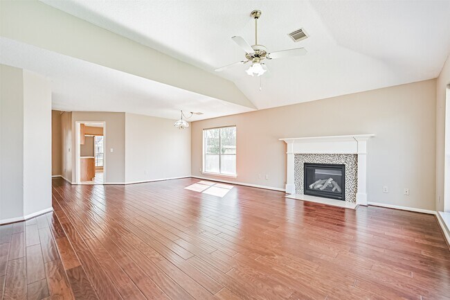 Building Photo - 4014 Ivywood Dr