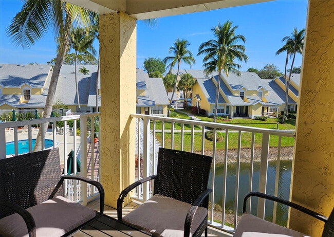 Building Photo - 6355 La Costa Dr