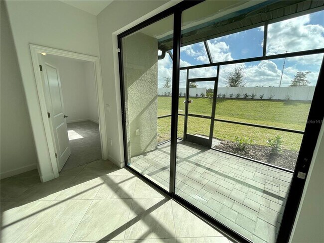 Building Photo - 16040 Sunny Day Dr