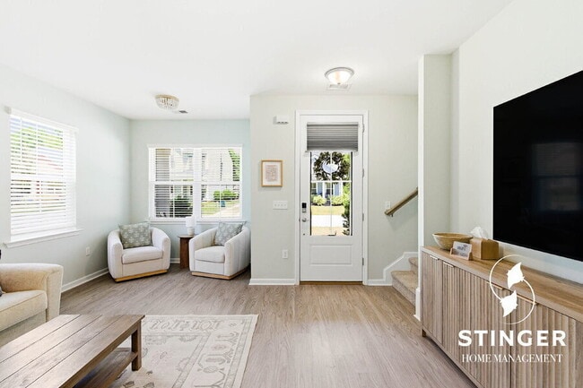 Building Photo - 9 Camp Saxton Way