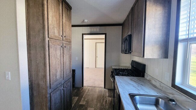 Building Photo - 372 Utah Ct