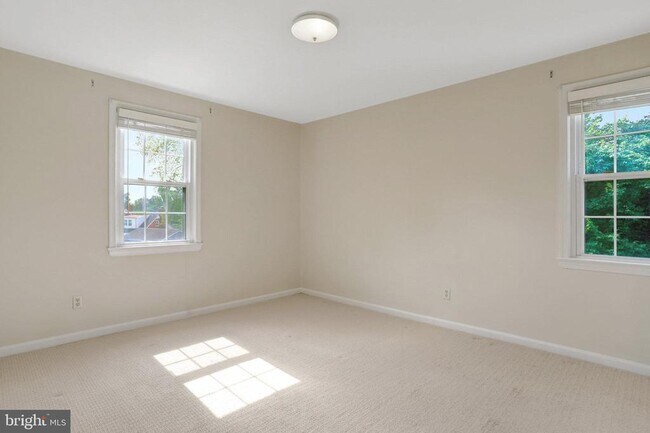 Building Photo - 7623 Arlen St