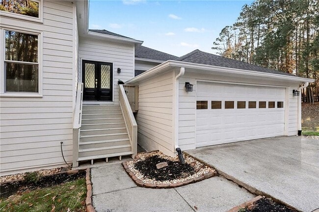 Building Photo - 241 Nacoochee Dr