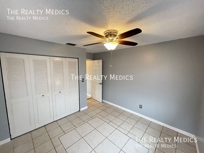 Building Photo - Available March 10th!! Cozy 3 Bedroom and ...