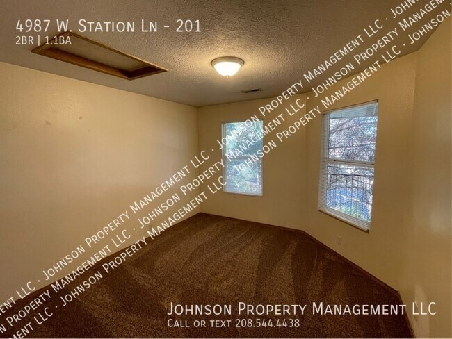 Building Photo - 4987 W Station Ln