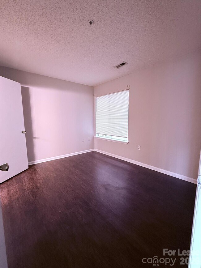 Building Photo - 10008 Graduate Ln