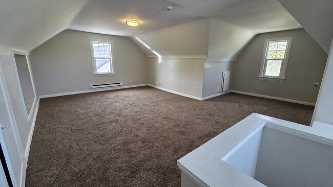 Building Photo - Stunning 4-Bedroom Home with additional Office/Flex Space and Modern Updates in Cleveland Heights