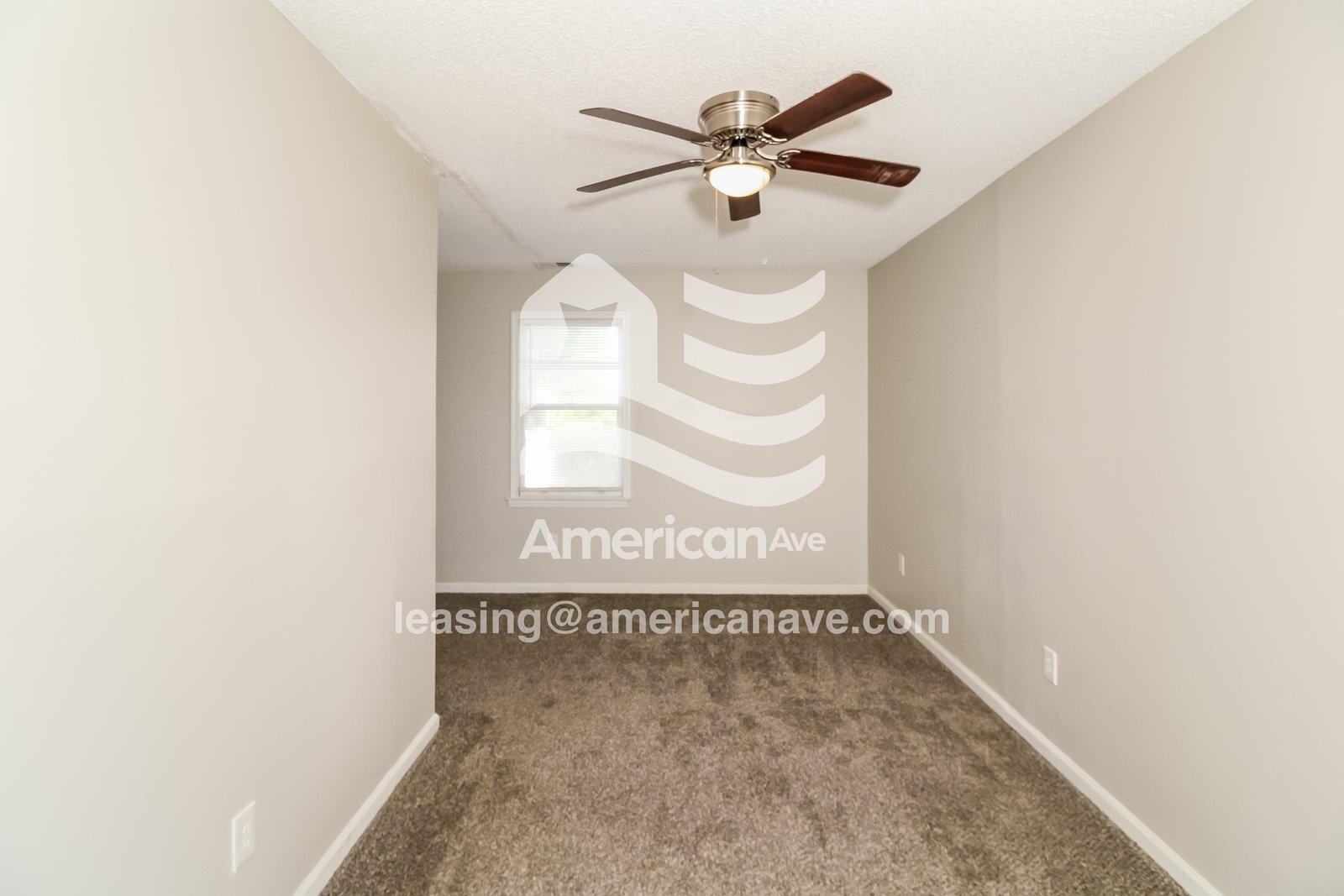 Building Photo - 30 Burdock Cir