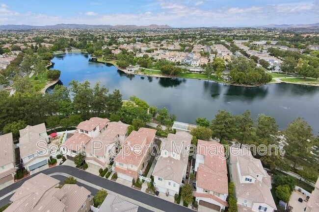 Building Photo - 28814 S Lake Dr
