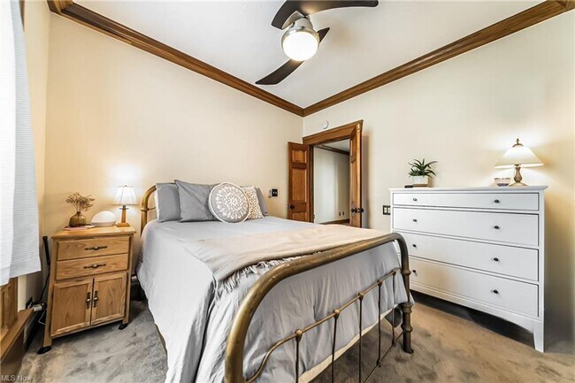 Building Photo - 1478 Winchester Ave