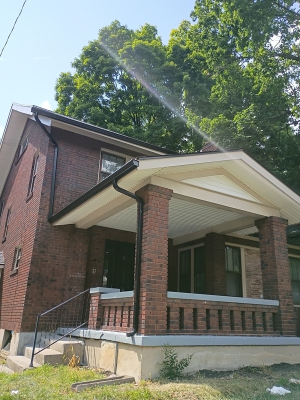 Building Photo - 35 Woodcrest Ave