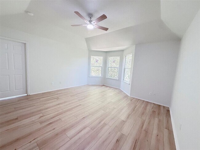 Building Photo - 16403 Spotted Eagle Dr