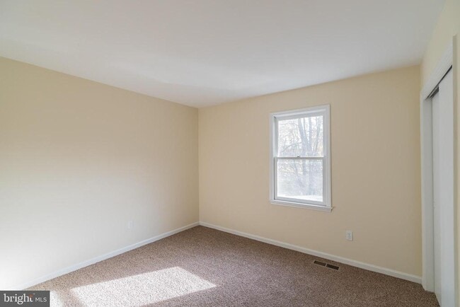 Building Photo - 414 Windsor Cir