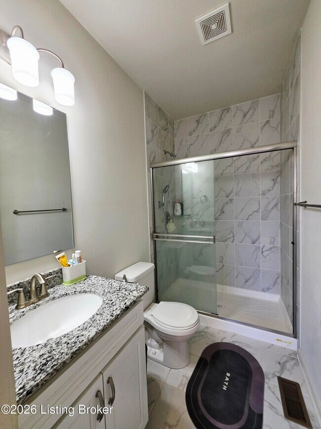 Building Photo - 17505 Shakes Creek Dr