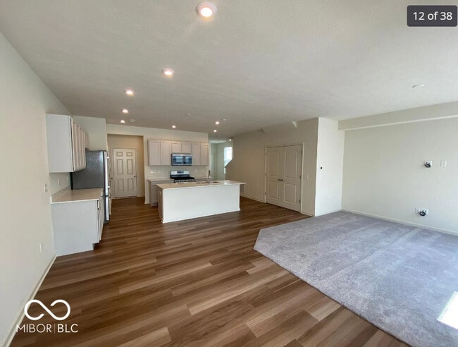 Building Photo - 14201 Tenbury Wy