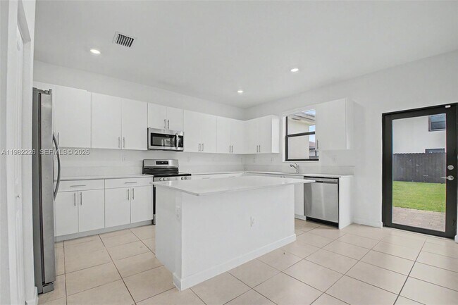 Building Photo - 23339 SW 133rd Ave
