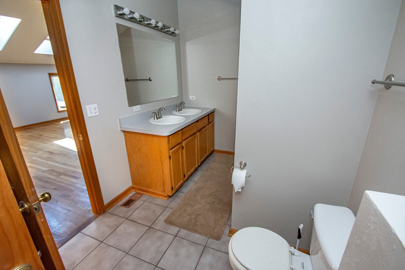 Double sinks. New faucets - 131 Washington St