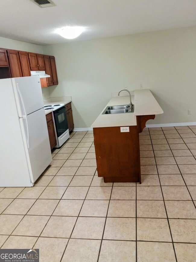 Building Photo - 803 cardinal grove court