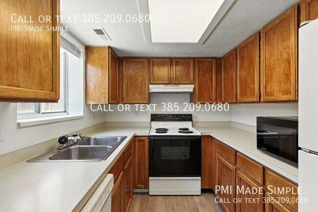 Building Photo - 1733 W 800 N St
