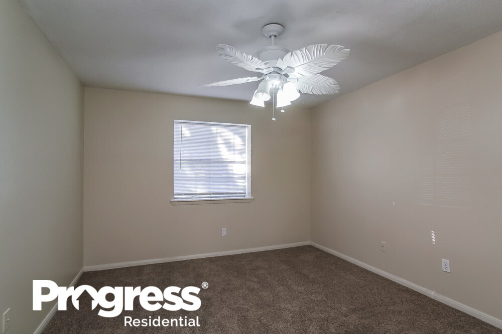 Building Photo - 31164 N Head Dr