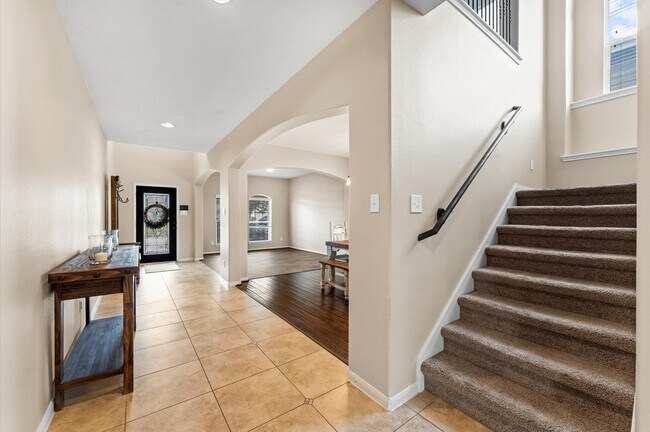 Building Photo - 406 Oak Stream Dr