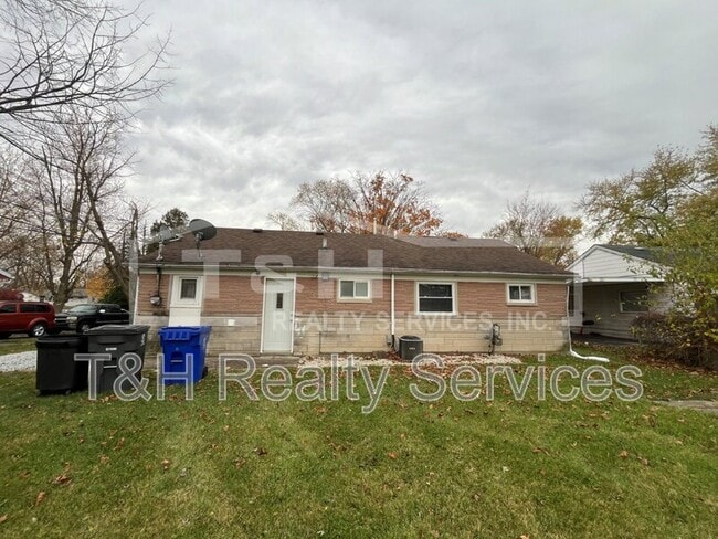 Building Photo - 1330 W Tate St
