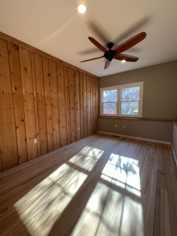 Building Photo - 520 Trumbull Hwy