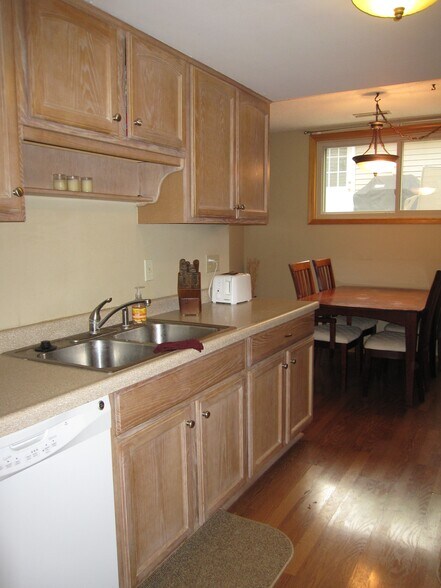 Building Photo - 7472 Germane Trl