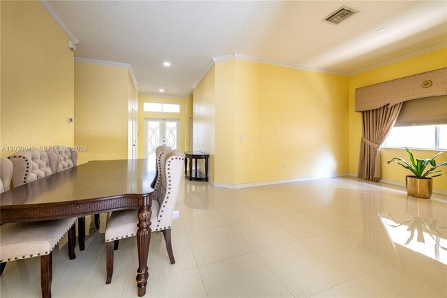 Building Photo - 3073 SW 140th Ave