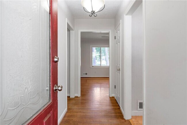 Building Photo - 2850 Templar Knight Dr