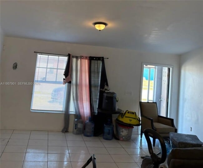 Building Photo - 3241 Willin St