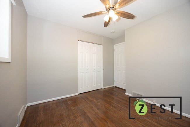 Building Photo - 3 BD 1 BA HOME AVAILABLE NOW! 1,300 Monthly