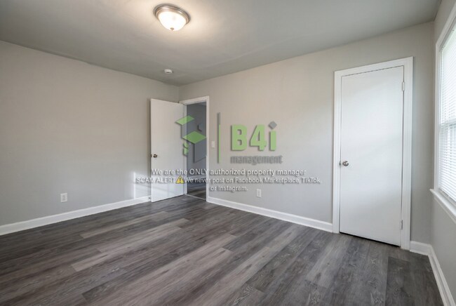 Building Photo - 171 Munson Dr