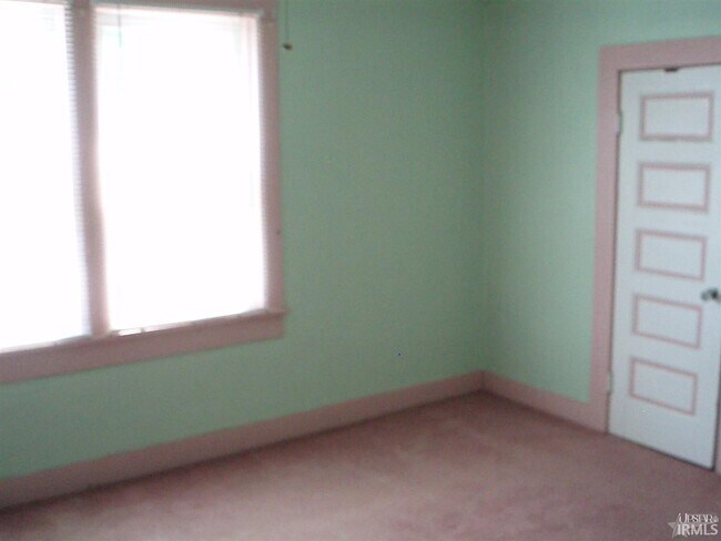 Building Photo - 636 Huffman St