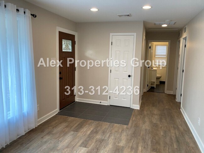 Building Photo - 4330 Olivia Ave