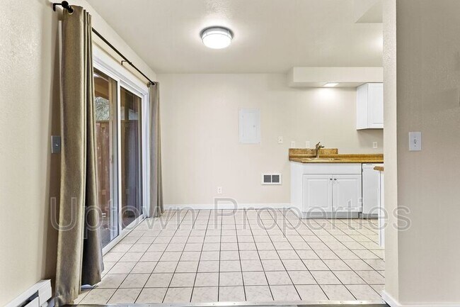Building Photo - 17354 SW Merlo Rd