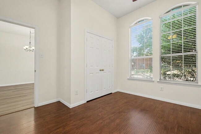 Building Photo - 10112 Asheboro St