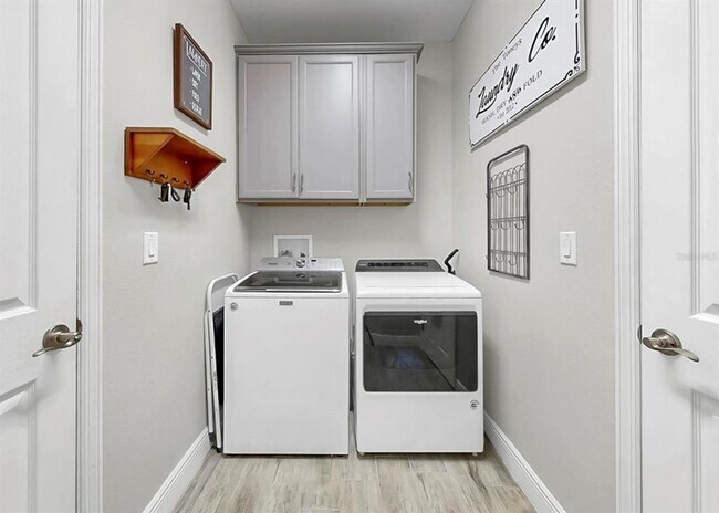 Building Photo - 12845 Satin Lily Dr