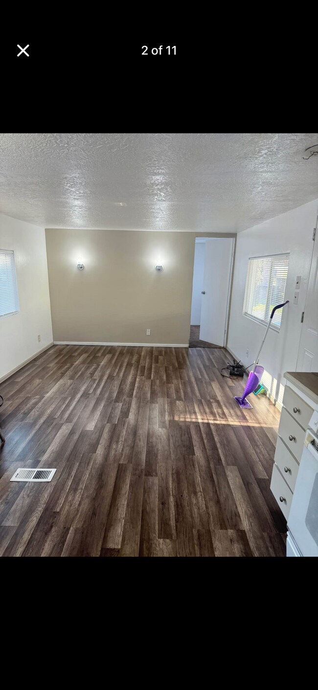 Building Photo - 1633 Calvo Dr