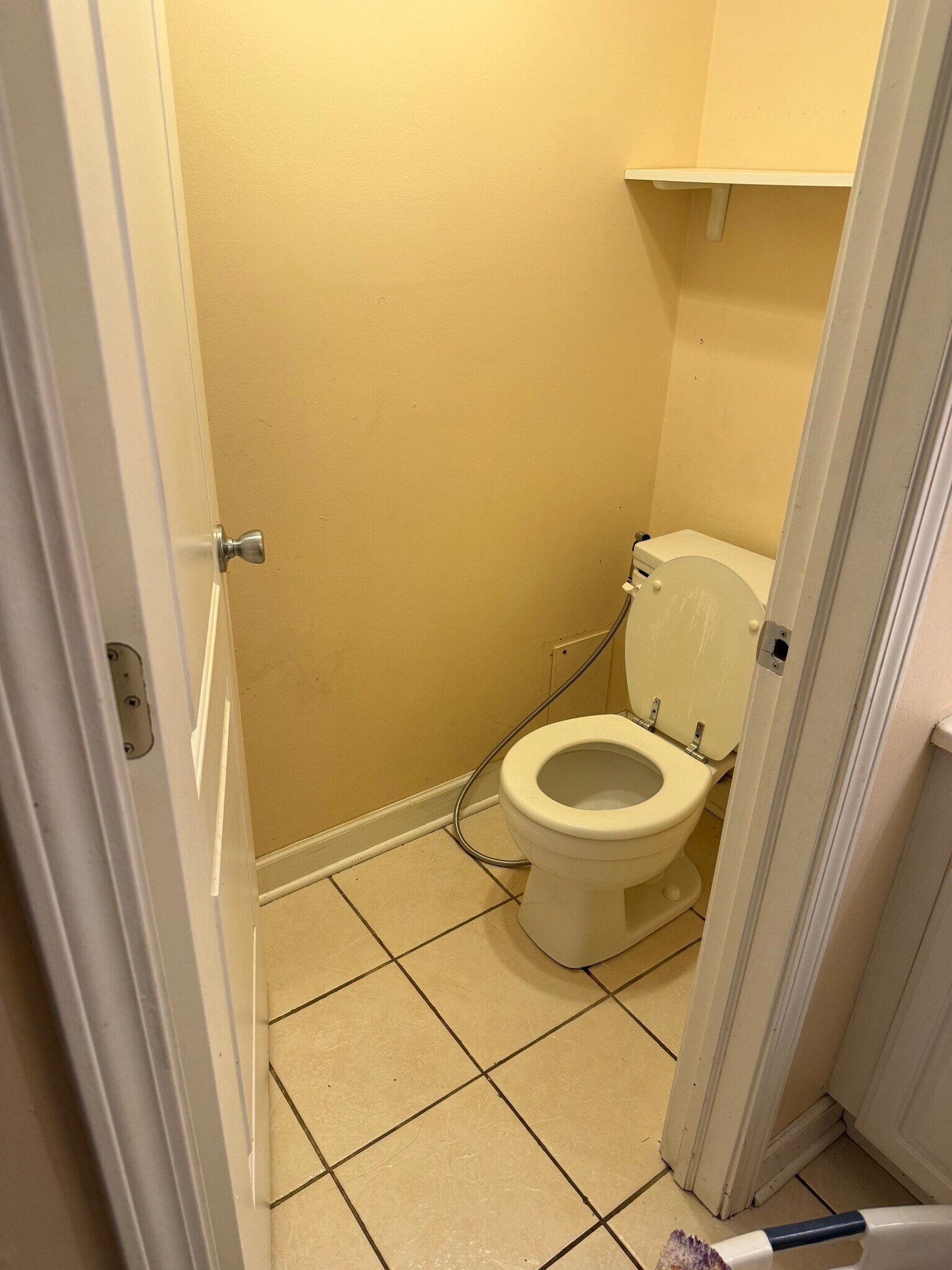 Building Photo - 1908 Kenilworth Cir